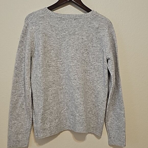 Cupcakes & Cashmere 3 Gnomes Valentine Sweater size M - Picture 4 of 8